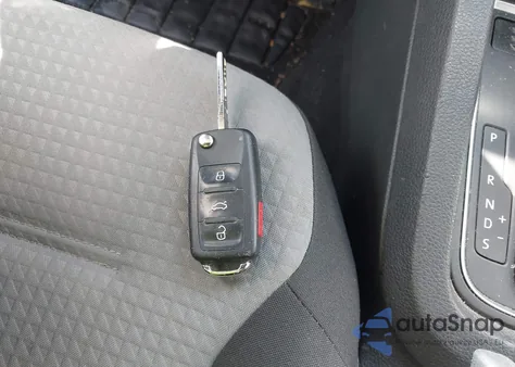 2018 Volkswagen Jetta 1.4T S from USA, damaged, VIN 3VW2B7AJ1JM258915